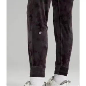 Lululemon Ready To Crush Women High Rise Jogger Velour‎ Size 4 thumbnail 7