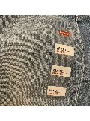 Levi’s Women 501 Size 28x28 Curve Button Closure Denim Jeans. New With Tags thumbnail 8