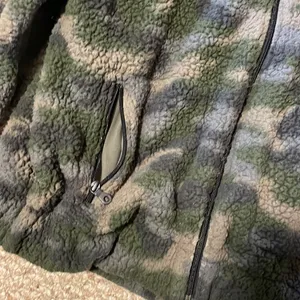 Arie camo teddy zip up Size XS thumbnail 2