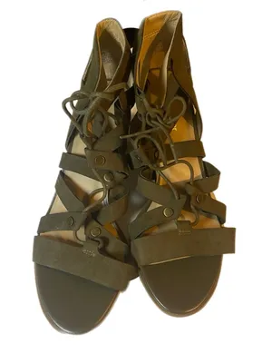Naturalizer "London" Strappy Sandal Olive Green Sz 8.5M 2.75‎ in heel stacked thumbnail 7