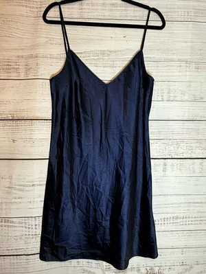 Guess Slip/Intimate thumbnail 1