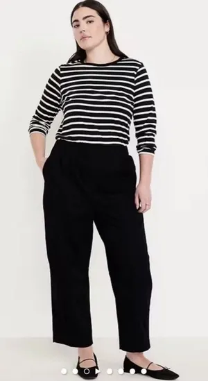 Old Navy Black Cotton High Rise Elastic Waist Barrel Leg Cropped Pant Size Large thumbnail 1