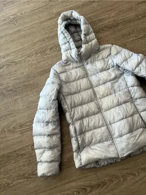 Uniqlo Down Puffer Jacket Womens Medium Silver Ultra Light Hooded Packable Cozy thumbnail 3