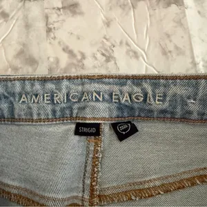 American Eagle Light Wash Strigid Jeans thumbnail 6