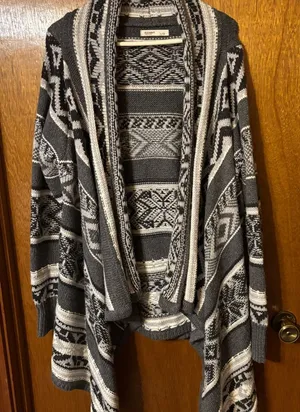 Old Navy Black/Gray and White Patterned Cardigan thumbnail 1