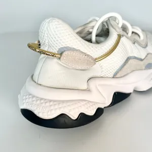 Adidas Ozweego Running Sneakers Shoes Athletic White Grey Women 7.5 / Men 6 thumbnail 9
