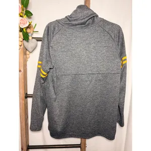 Nike Iowa Hawkeyes Cowl Neck Pullover Top Womens Medium Grey Herky the Hawk NCAA thumbnail 4