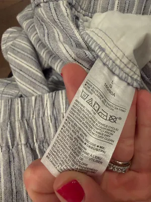 Old Navy Blue and White Striped Casual Women's Shorts Large - C73-012 thumbnail 5