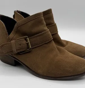 Steve Madden Alanza Olive Suede Ankle Boots Womens 6 Western Buckle Moto thumbnail 1