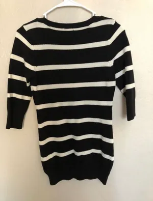 Sweater Top Size M thumbnail 2
