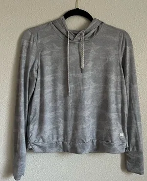 Vuori halo sweater thumbnail 1