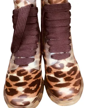 Rain Books Brown Size 10 thumbnail 3