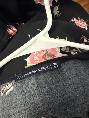 Abercrombie & Fitch Black V-Neck Blouse with Pink Floral Print thumbnail 3
