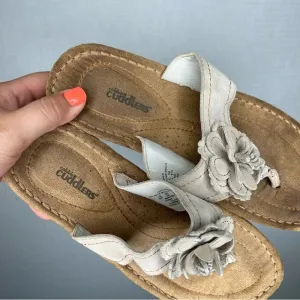 Cobbie‎ Cuddlers | Floral Thong Flip Flops 9W Tan Heeled thumbnail 2