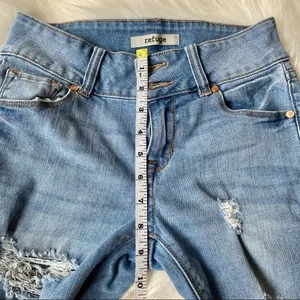 Refuge Charlotte Russe Distressed Blue Jeans thumbnail 8