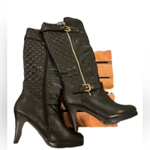TOP MODA Women’s Quilted Buckle Low Heel Zipper Knee High Boots. Size 8 thumbnail 4