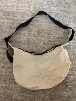 Baggu medium crescent bag thumbnail 1