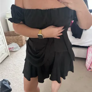 Black romper Size XL thumbnail 2