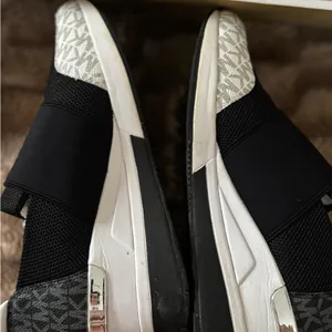 Michael Kors womens Felix Trainer black and white #13 thumbnail 9