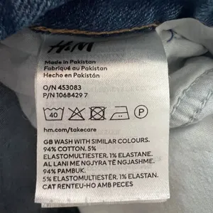 893 | H&M Divided High Waisted Relaxed Mom Jeans‎ Light Wash Blue Womens 2 thumbnail 5
