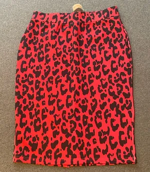 Red cheetah prints pencil skirt thumbnail 1