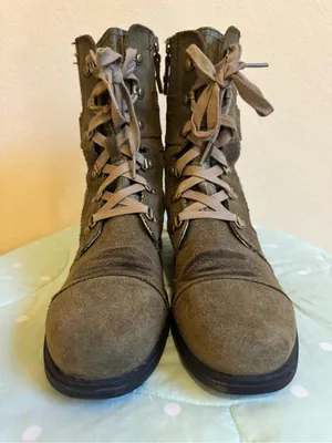 Sorel Olive Green Suede & Fabric Lace-Up Ankle Boots size 10.5 thumbnail 2