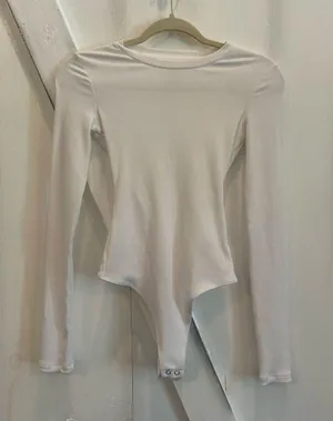 American Eagle White Long Sleeve Bodysuit  thumbnail 1