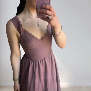 Mauve dress with lace trim Purple thumbnail 3