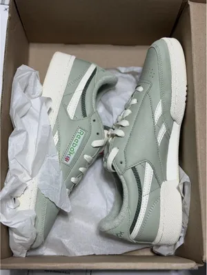 Size 9 US Women’s Reebok Club C Revenge Vintage Tennis Shoes Sneakers Green Chalk thumbnail 2