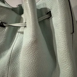 KATE SPADE Grey Street Tiny Cooper Turquoise Leather Crossbody Bucket‎ Bag thumbnail 8