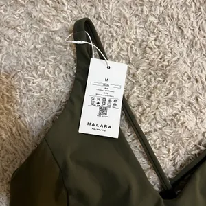 Dress Size Medium thumbnail 3