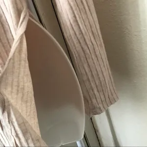 Cream and tan turtle neck fitted sweater long sleeve sweater side slit Measurement in pics thumbnail 3