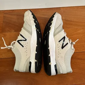New Balance Light Gray/White Cush Running Shoes Women’s‎ Size 8.5 thumbnail 3