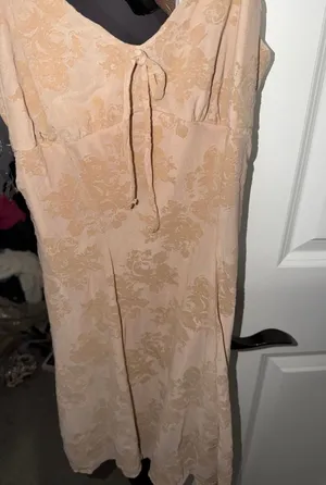 Dress thumbnail 1