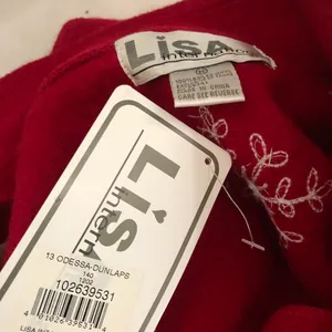 NWT Red white snowflake bedazzled pearl rhinestone Christmas seasonal festive sweater vest cardigan-100% Boiled Wool Size M thumbnail 5