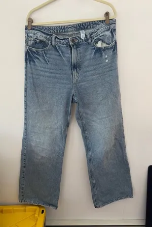 H&M Classic Blue wide regular fit ultra hight raise size 14 thumbnail 1