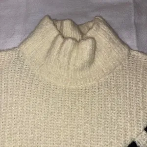 Urban Outfitters Gemini Cream Striped Sleeve‎ Turtleneck chunky knit Sweater thumbnail 4