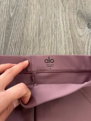ALO YOGA High-Waist 4 Pocket Utility Legging in Woodrose (S) thumbnail 10