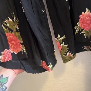 Reformation Two Piece Set Black & Pink Rose Print‎ Button Down & Flare Pants thumbnail 9