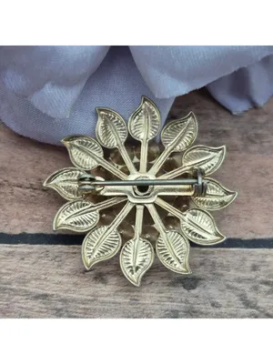 Vintage Blue Rhinestone Flower Brooch Gold Tone Leaf Floral Pin Unsigned 1.25” thumbnail 5