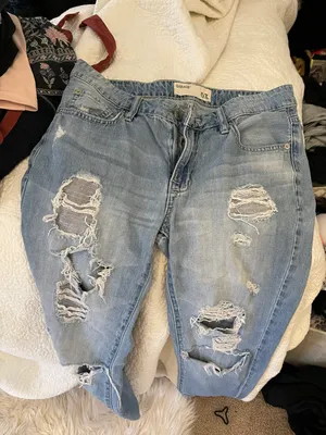 Garage Ripped Girlfriend Jeans thumbnail 3