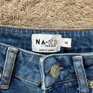 NA-KD Reborn high waist jeans EU 36 US 6 thumbnail 2