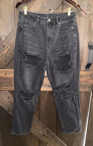 American Eagle‎ AE Jeans Womens Sz 10 Black Mom Jean Distressed Denim thumbnail 1