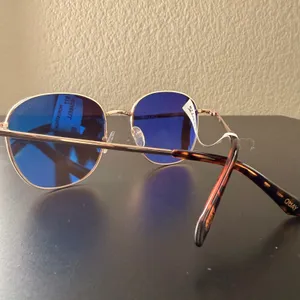 Quay Jezabell Women's Sunglasses w/ Rose Gold Frame and Brown Gradient Lens thumbnail 2