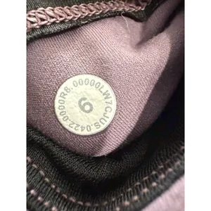 Lululemon lab Embossed Nulu Yoga Short 8" Tracer Print Emboss‎ Purple Size 6 thumbnail 5