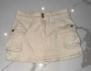 Women's Cream Cargo Pocket Skort thumbnail 1