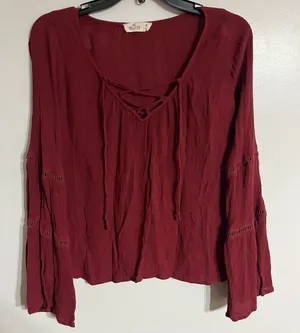 Hollister Womens Burgundy Lace Up V-Neck Bell Sleeve Boho Blouse‎ Top Medium thumbnail 1