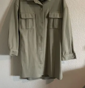 Coat  thumbnail 1
