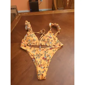 Zaful Bright Yellow  High Cut Bikini Set - Size 6 thumbnail 6