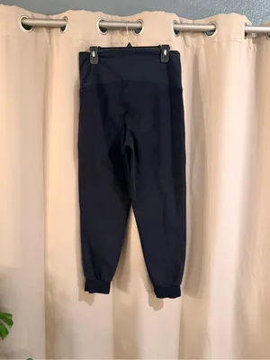 Old Navy Maternity Jogger Pants thumbnail 2